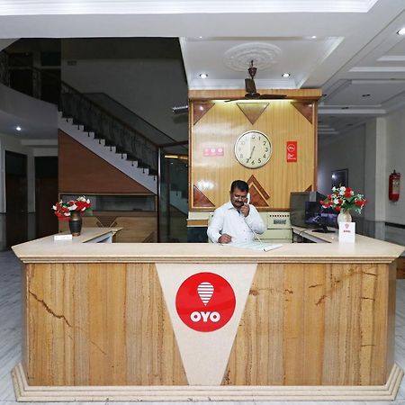 Oyo Hotel Silver Shine Near Gurudwara Shri Bangla Sahib Nuova Delhi Esterno foto
